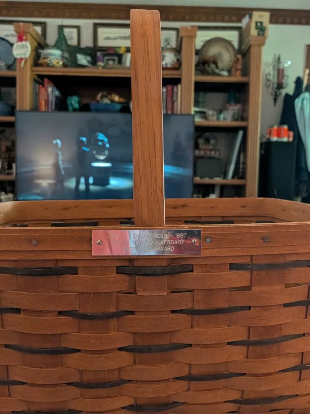 Longaberger Med Market w/Fixed Handle-Home Office 10th Anniversary Market Basket